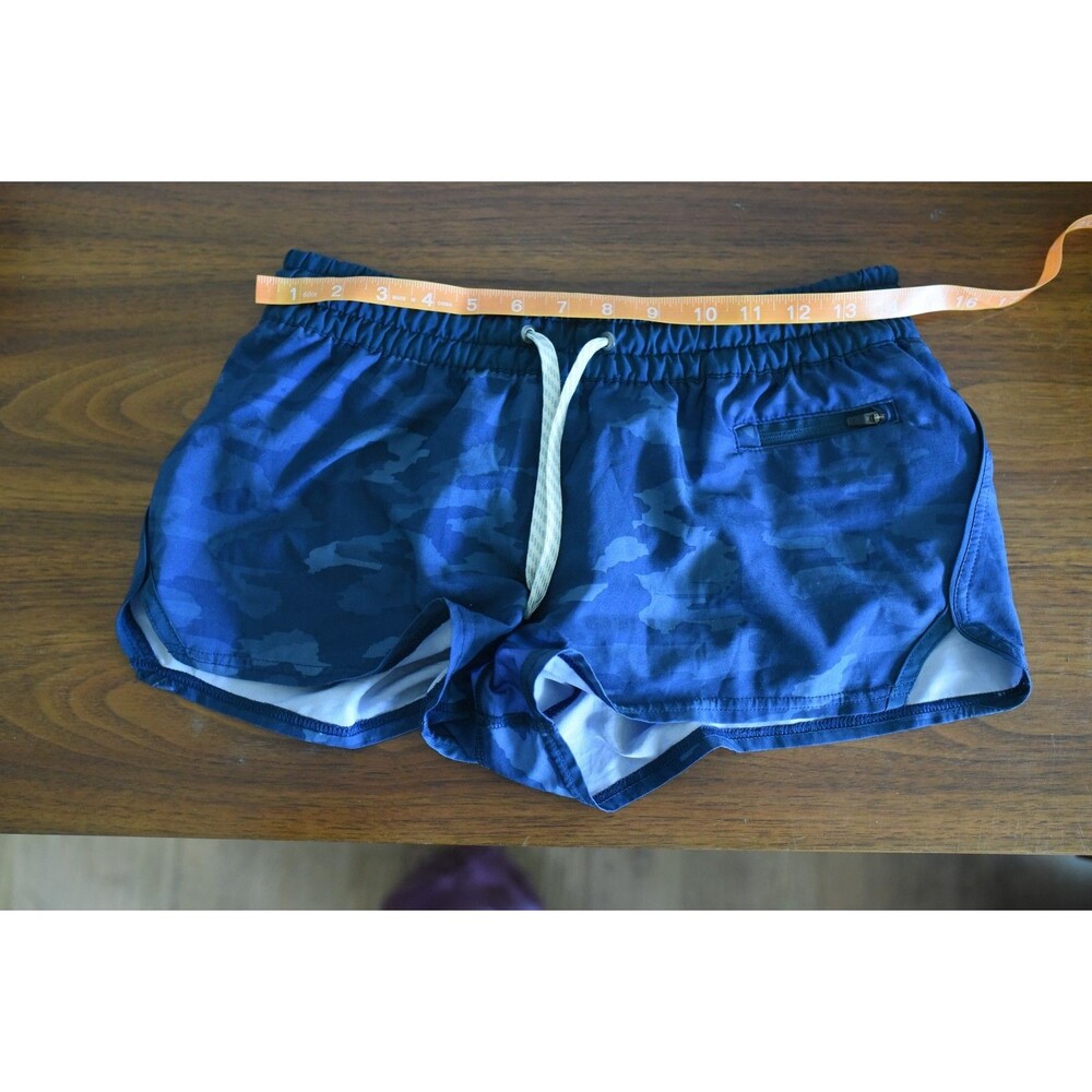 Vuori Clementine Shorts Size Medium Dark Camo Lined VW304 Zip Pocket Drawstring - Picture 6 of 7